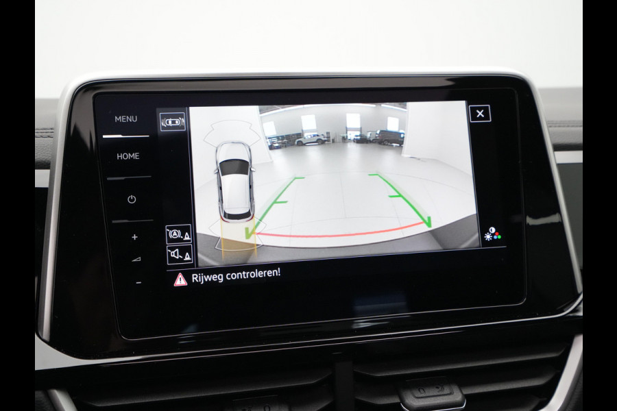 Volkswagen T-Roc R-Line Edition | 'App-Connect' draadloze smartphone integratie | Airconditioning automatisch, 2-zone (Climatronic) | Automatische afstandsregeling (Adaptive Cruise Control)