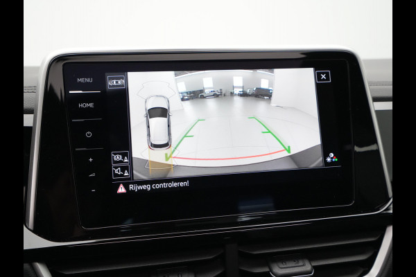 Volkswagen T-Roc R-Line Edition | 'App-Connect' draadloze smartphone integratie | Airconditioning automatisch, 2-zone (Climatronic) | Automatische afstandsregeling (Adaptive Cruise Control)