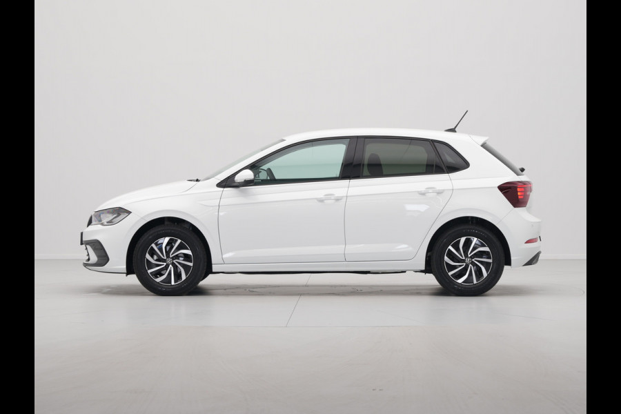 Volkswagen Polo Life Edition | 'App-Connect' smartphone integratie | Buitenspiegels elektrisch instel- verwarm- en inklapbaar | Parkeersensoren (Park Distance Control)