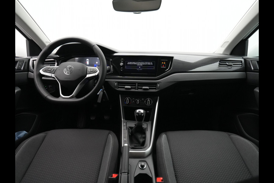 Volkswagen Polo Life Edition | 'App-Connect' smartphone integratie | Buitenspiegels elektrisch instel- verwarm- en inklapbaar | Parkeersensoren (Park Distance Control)
