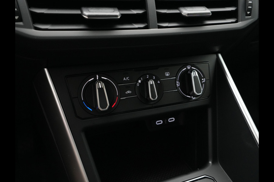 Volkswagen Polo Life Edition | 'App-Connect' smartphone integratie | Buitenspiegels elektrisch instel- verwarm- en inklapbaar | Parkeersensoren (Park Distance Control)