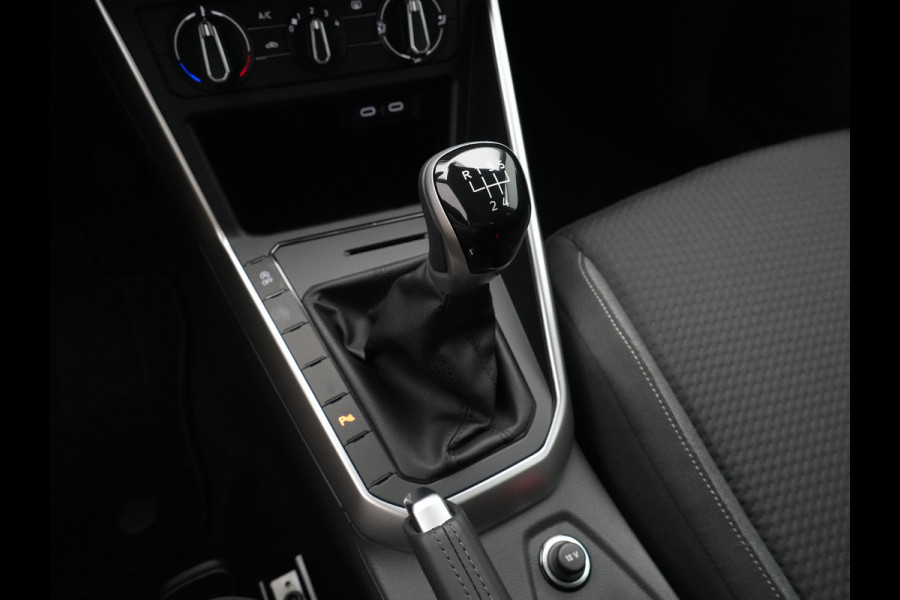 Volkswagen Polo Life Edition | 'App-Connect' smartphone integratie | Buitenspiegels elektrisch instel- verwarm- en inklapbaar | Parkeersensoren (Park Distance Control)