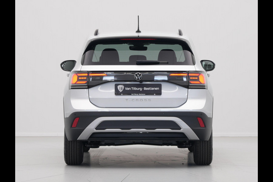 Volkswagen T-Cross Life Edition | 'App-Connect' draadloze smartphone integratie | Achterlichten LED | Afstandscontrolesysteem (Front Assist)