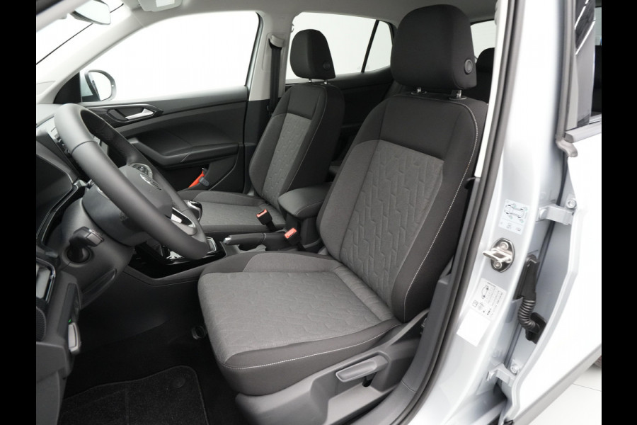 Volkswagen T-Cross Life Edition | 'App-Connect' draadloze smartphone integratie | Achterlichten LED | Afstandscontrolesysteem (Front Assist)