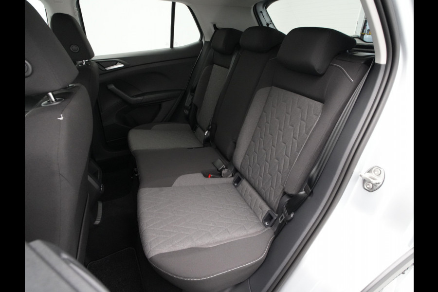 Volkswagen T-Cross Life Edition | 'App-Connect' draadloze smartphone integratie | Achterlichten LED | Afstandscontrolesysteem (Front Assist)