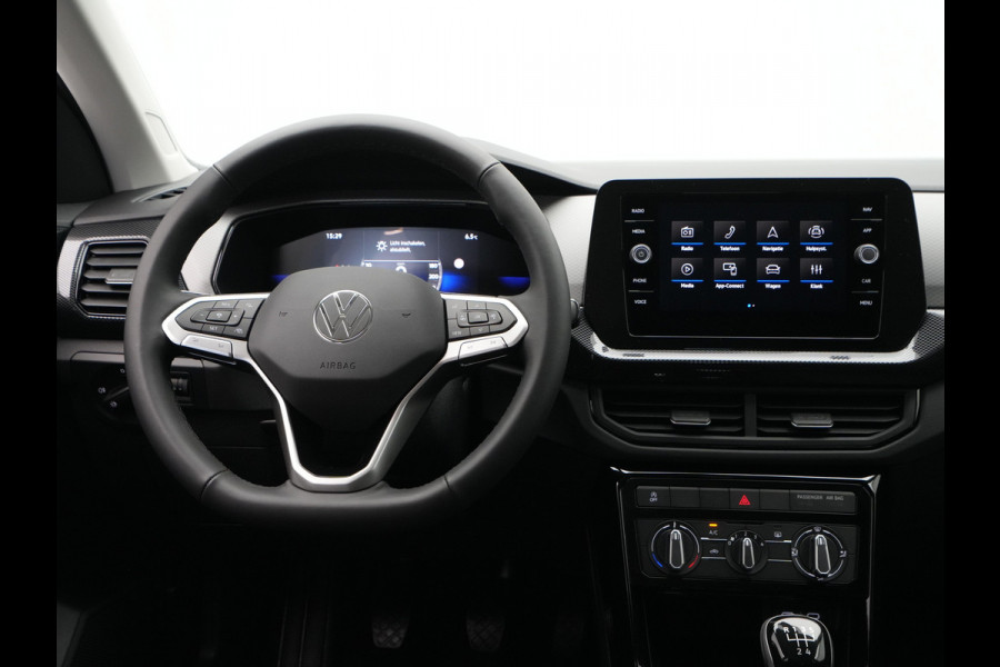 Volkswagen T-Cross Life Edition | 'App-Connect' draadloze smartphone integratie | Achterlichten LED | Afstandscontrolesysteem (Front Assist)