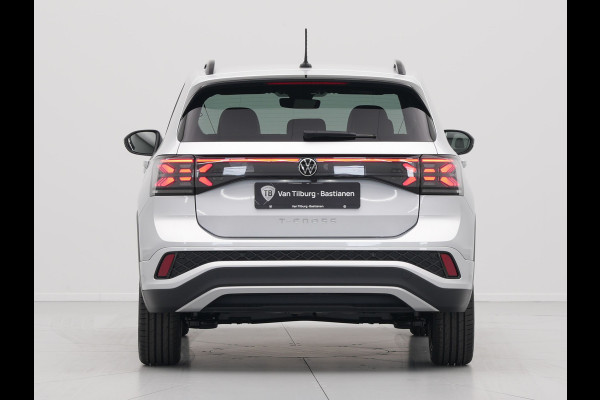 Volkswagen T-Cross R-Line Edition | 'App-Connect' draadloze smartphone integratie | Achterlichten LED | Afstandscontrolesysteem (Front Assist)