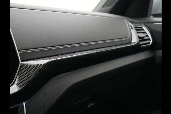 Volkswagen T-Cross R-Line Edition | 'App-Connect' draadloze smartphone integratie | Achterlichten LED | Afstandscontrolesysteem (Front Assist)
