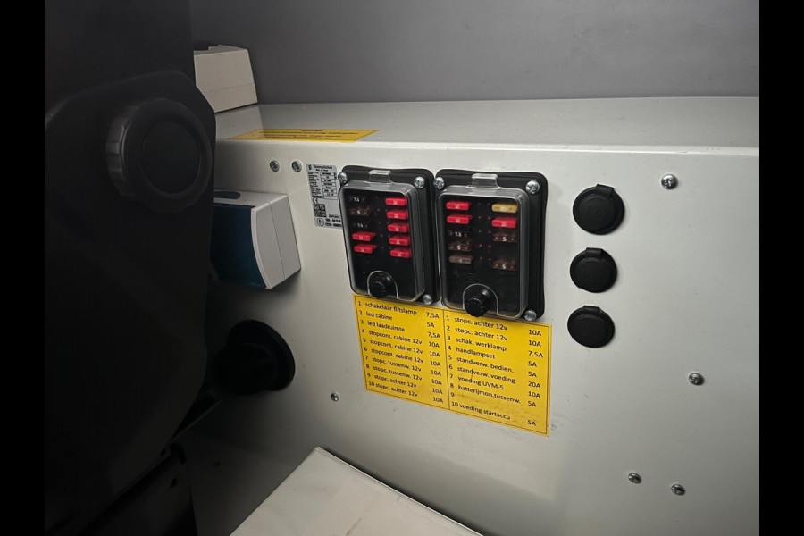 Volkswagen Crafter Servicewagen 35 2.0 TDI 140pk euro6 L3H3 Victron v230 BOTT Kasten Standkachel Trekhaak 3000KG RIJKLAARPRIJS