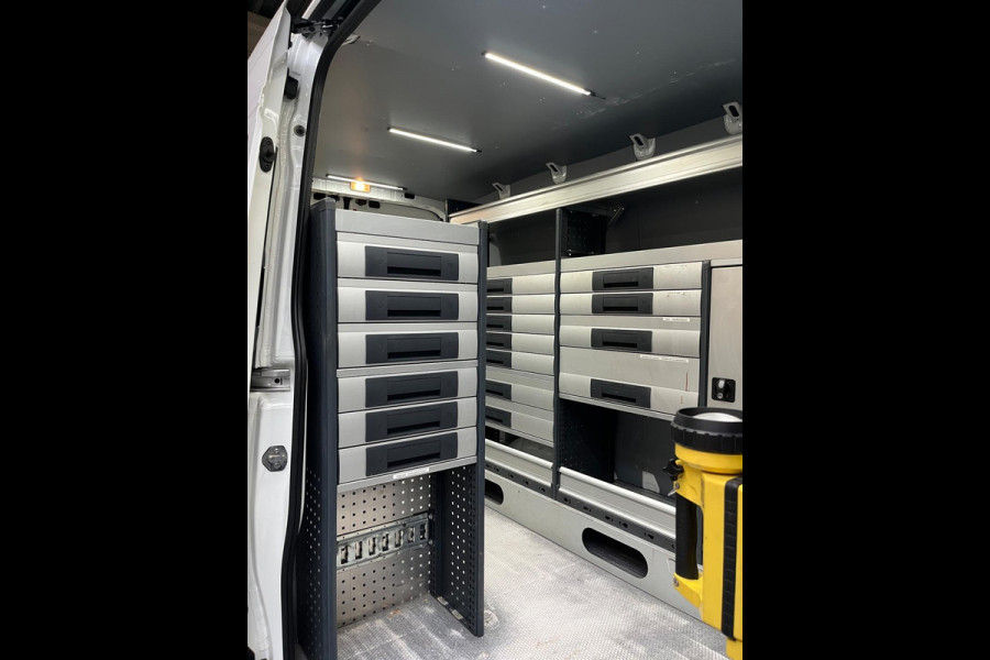 Volkswagen Crafter Servicewagen 35 2.0 TDI 140pk euro6 L3H3 Victron v230 BOTT Kasten Standkachel Trekhaak 3000KG RIJKLAARPRIJS