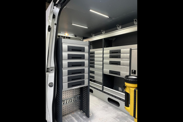 Volkswagen Crafter Servicewagen 35 2.0 TDI 140pk euro6 L3H3 Victron v230 BOTT Kasten Standkachel Trekhaak 3000KG RIJKLAARPRIJS