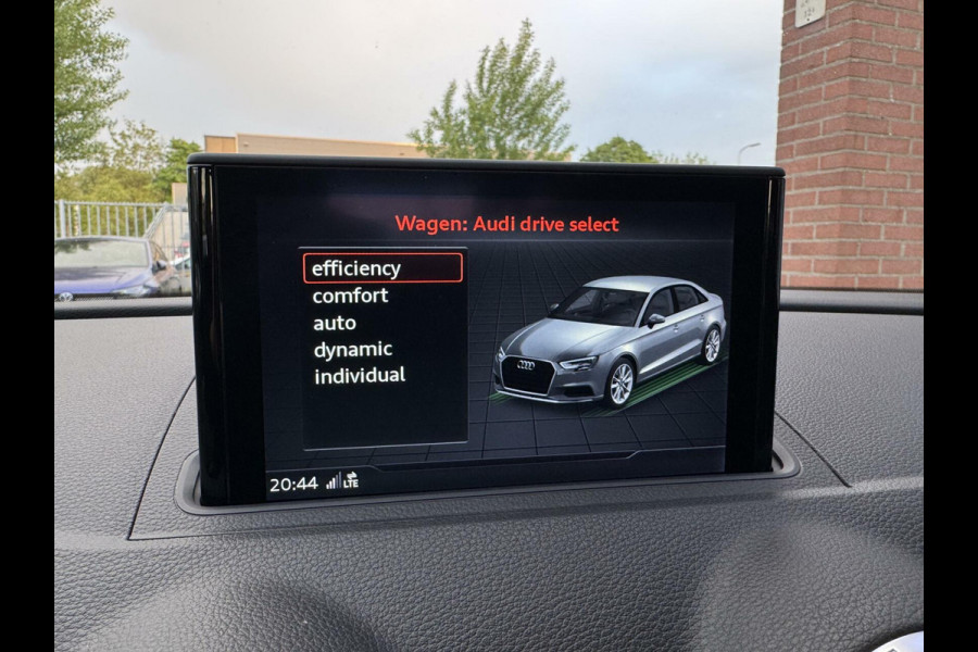 Audi A3 Limousine 1.4 TFSI 150pk 3 x S-Line S-Tronic LED Stlvw Navi Drive Select
