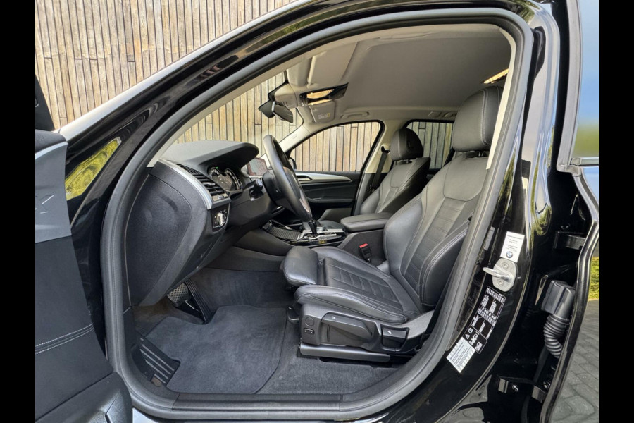 BMW X3 xDrive20i High Executive | Leer | Sportstoelen | DAB | Cruise control | LED verlichting | Stoelverwarming | Elektrisch bedienbar