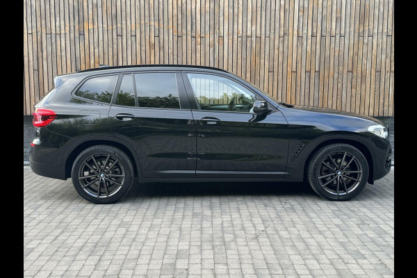 BMW X3 xDrive20i High Executive | Leer | Sportstoelen | DAB | Cruise control | LED verlichting | Stoelverwarming | Elektrisch bedienbar