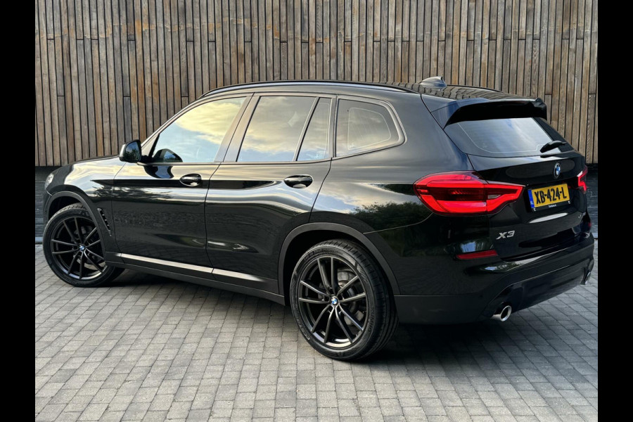 BMW X3 xDrive20i High Executive | Leer | Sportstoelen | DAB | Cruise control | LED verlichting | Stoelverwarming | Elektrisch bedienbar