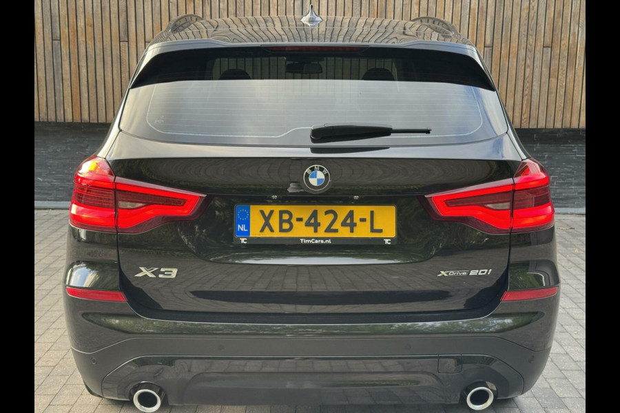 BMW X3 xDrive20i High Executive | Leer | Sportstoelen | DAB | Cruise control | LED verlichting | Stoelverwarming | Elektrisch bedienbar