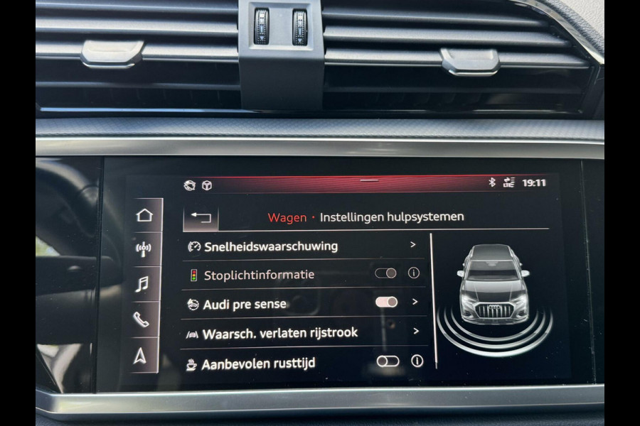 Audi Q3 35 TFSI Pro Line Automaat 150pk | Climate control | Cruise control | Apple CarPlay | Trekhaak uitklapbaar | Sportstoelen | LED v