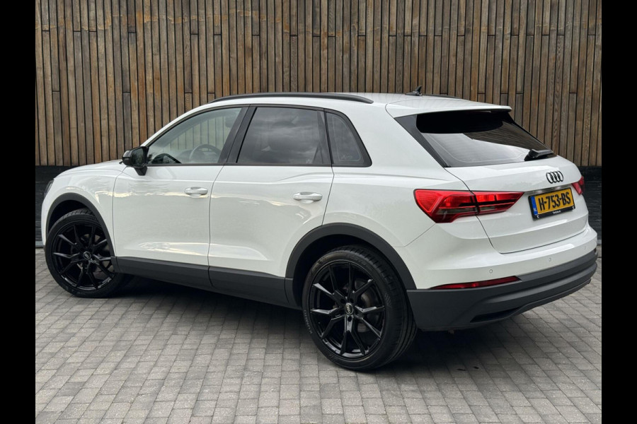Audi Q3 35 TFSI Pro Line Automaat 150pk | Climate control | Cruise control | Apple CarPlay | Trekhaak uitklapbaar | Sportstoelen | LED v