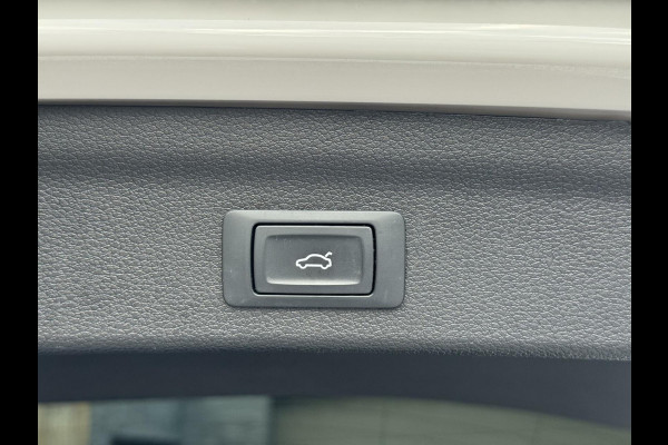 Audi Q3 35 TFSI Pro Line Automaat 150pk | Climate control | Cruise control | Apple CarPlay | Trekhaak uitklapbaar | Sportstoelen | LED v