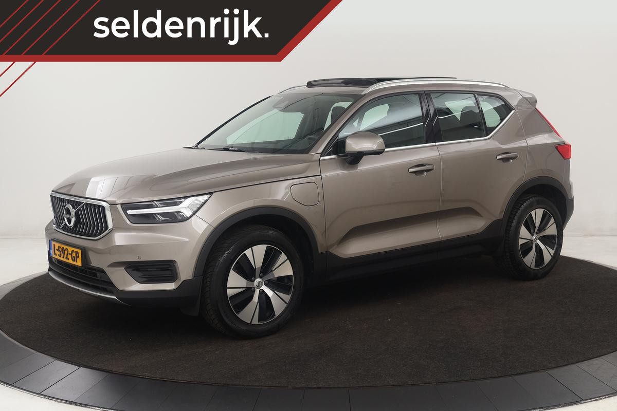 Volvo XC40 1.5 T4 Recharge Inscription Expression | Panoramadak | Leder | Trekhaak | Stoel & stuurverwarming | Carplay | Full LED | Navigatie | Camera | Climate control Volvo XC40 1.5 T4 Recharge Inscription Expression | Panoramadak | Leder | Trekhaak | Stoel & stuurverwarming | Carplay | Full LED | Navigatie | Camera | Climate control