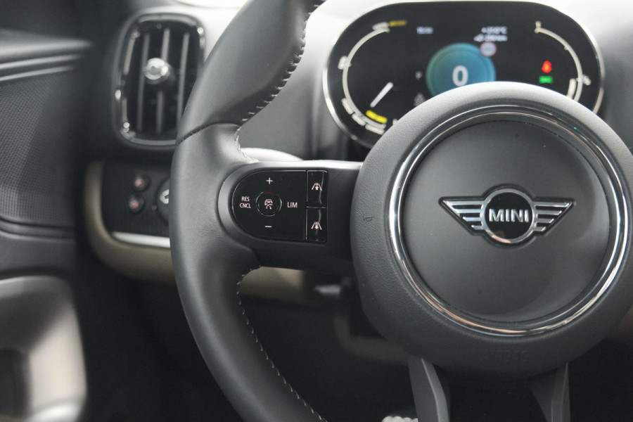 MINI Countryman 2.0 Cooper S E ALL4 Chili | Panoramadak | Camera | Apple Carplay | Elektrische Kofferklep