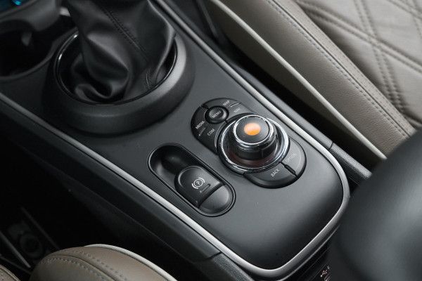 MINI Countryman 2.0 Cooper S E ALL4 Chili | Panoramadak | Camera | Apple Carplay | Elektrische Kofferklep