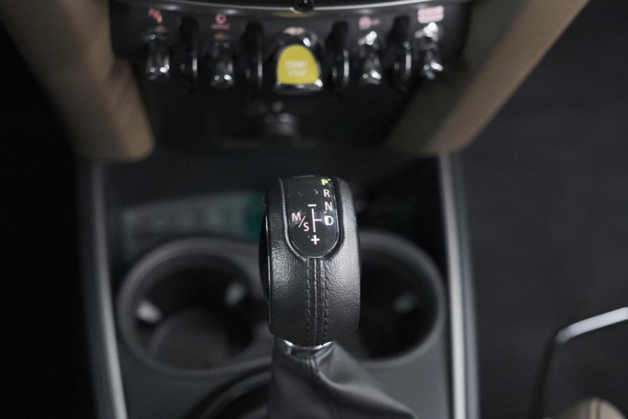 MINI Countryman 2.0 Cooper S E ALL4 Chili | Panoramadak | Camera | Apple Carplay | Elektrische Kofferklep