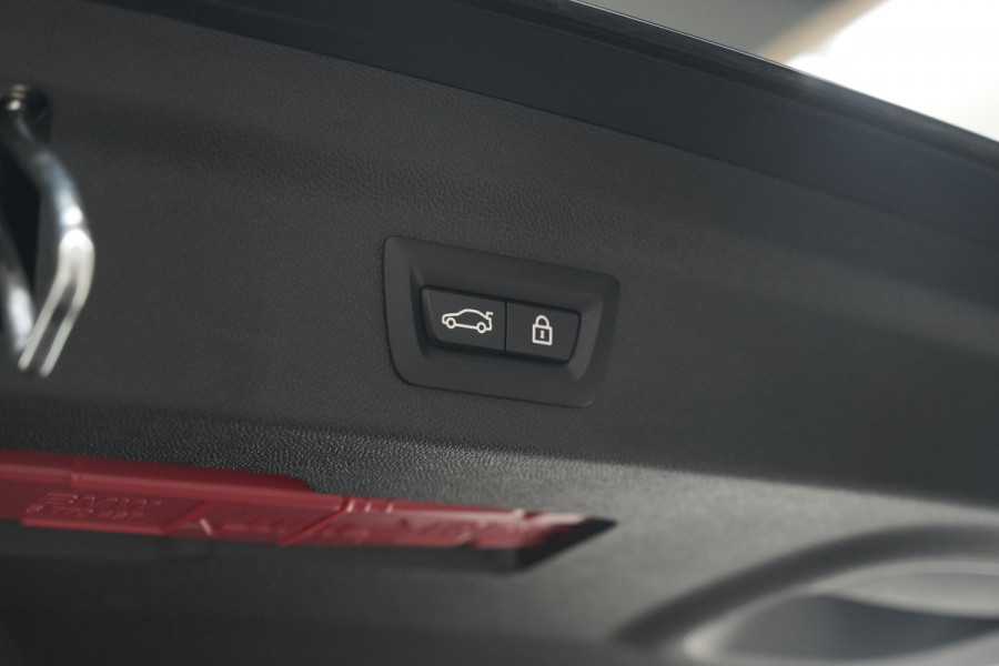 MINI Countryman 2.0 Cooper S E ALL4 Chili | Panoramadak | Camera | Apple Carplay | Elektrische Kofferklep