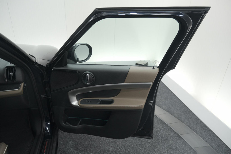 MINI Countryman 2.0 Cooper S E ALL4 Chili | Panoramadak | Camera | Apple Carplay | Elektrische Kofferklep