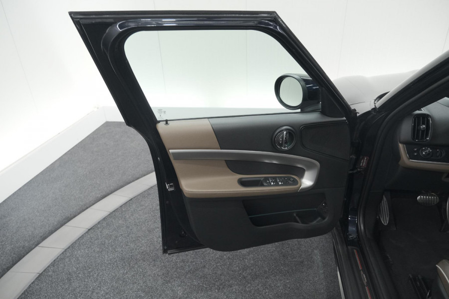 MINI Countryman 2.0 Cooper S E ALL4 Chili | Panoramadak | Camera | Apple Carplay | Elektrische Kofferklep