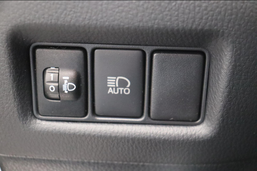 Toyota C-HR 1.8 Hybrid Dynamic Camera Navigatie Origineel NL