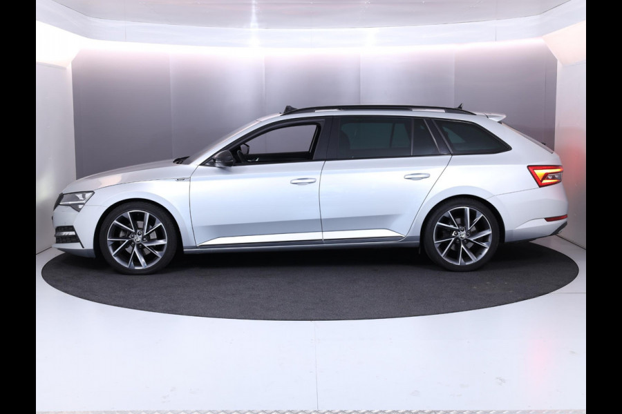 Škoda Superb Combi 1.5 TSI ACT Sportline Business 150 pk Automaat (DSG) | Navigatie | Panoramadak | Parkeersensoren | Achteruitrijcamera | Adaptieve cruise control | Stoelverwarming V+A |