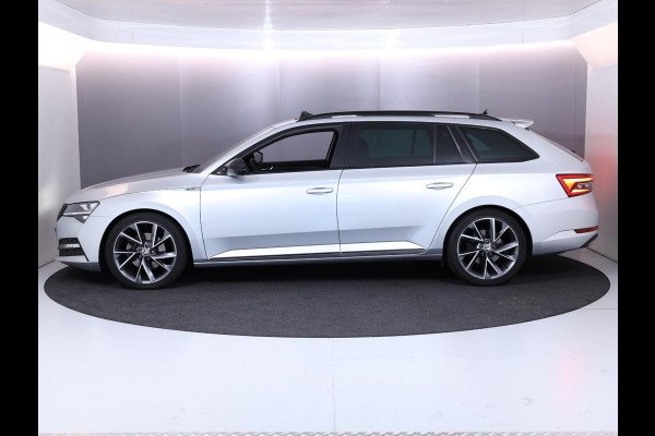 Škoda Superb Combi 1.5 TSI ACT Sportline Business 150 pk Automaat (DSG) | Navigatie | Panoramadak | Parkeersensoren | Achteruitrijcamera | Adaptieve cruise control | Stoelverwarming V+A |