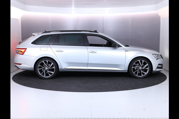 Škoda Superb Combi 1.5 TSI ACT Sportline Business 150 pk Automaat (DSG) | Navigatie | Panoramadak | Parkeersensoren | Achteruitrijcamera | Adaptieve cruise control | Stoelverwarming V+A |
