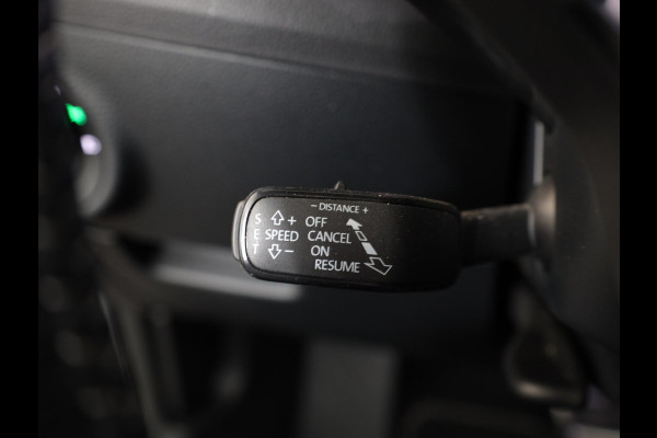 Škoda Superb Combi 1.5 TSI ACT Sportline Business 150 pk Automaat (DSG) | Navigatie | Panoramadak | Parkeersensoren | Achteruitrijcamera | Adaptieve cruise control | Stoelverwarming V+A |