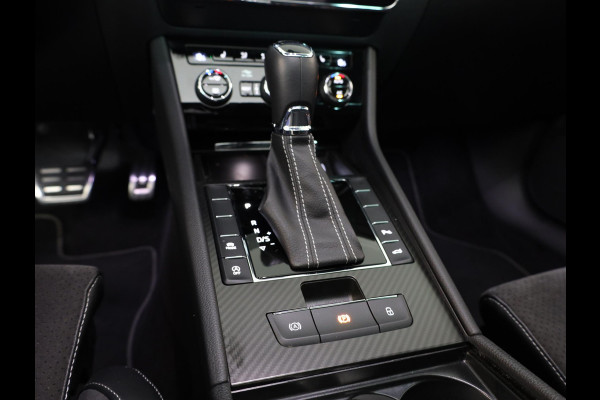Škoda Superb Combi 1.5 TSI ACT Sportline Business 150 pk Automaat (DSG) | Navigatie | Panoramadak | Parkeersensoren | Achteruitrijcamera | Adaptieve cruise control | Stoelverwarming V+A |