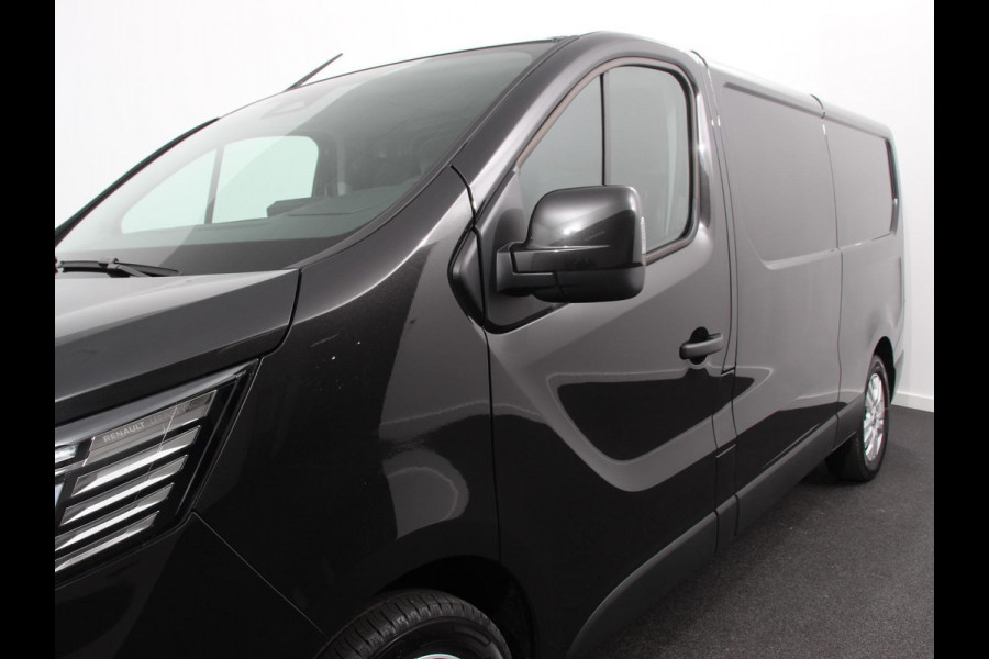 Renault Trafic 2.0 Blue dCi 150 EDC T30 L2H1 Advance Navigatie Airco Lichtmetalen velgen Betimmering Trekhaak Camera Parkeer sensoren Dab