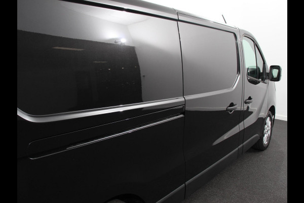 Renault Trafic 2.0 Blue dCi 150 EDC T30 L2H1 Advance Navigatie Airco Lichtmetalen velgen Betimmering Trekhaak Camera Parkeer sensoren Dab