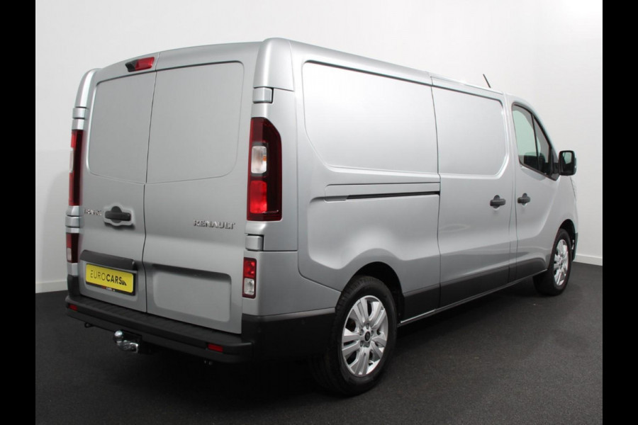 Renault Trafic 2.0 Blue dCi 150 EDC T30 L2H1 Advance Navigatie Airco Lichtmetalen velgen Betimmering Trekhaak Camera Parkeer sensoren Dab