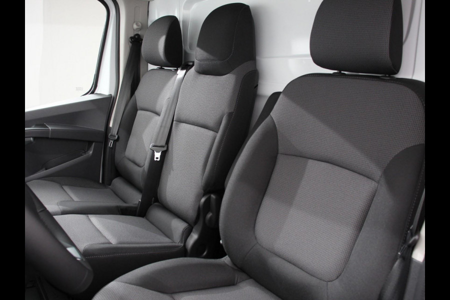 Renault Trafic 2.0 Blue dC1 150 EDC T30 L2H1 Advance Navigatie Airco Lichtmetalen velgen Betimmering Trekhaak Camera Parkeer sensoren Dab