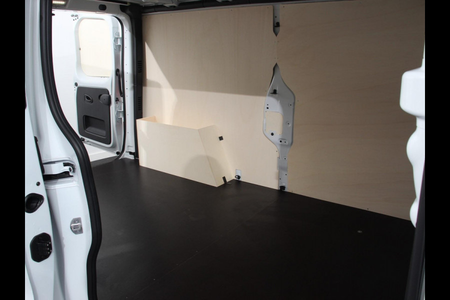 Renault Trafic 2.0 Blue dC1 150 EDC T30 L2H1 Advance Navigatie Airco Lichtmetalen velgen Betimmering Trekhaak Camera Parkeer sensoren Dab