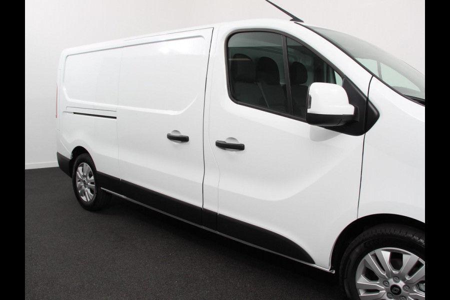 Renault Trafic 2.0 Blue dC1 150 EDC T30 L2H1 Advance Navigatie Airco Lichtmetalen velgen Betimmering Trekhaak Camera Parkeer sensoren Dab