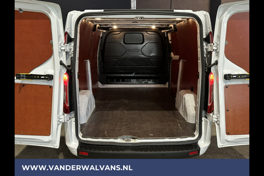Ford Transit Custom 2.0 TDCI 130 pk L2H1 Euro6 Airco | LED | Cruisecontrol | Verwarmde voorruit | Parkeersensoren Bijrijdersbank, 2800kg trekvermogen