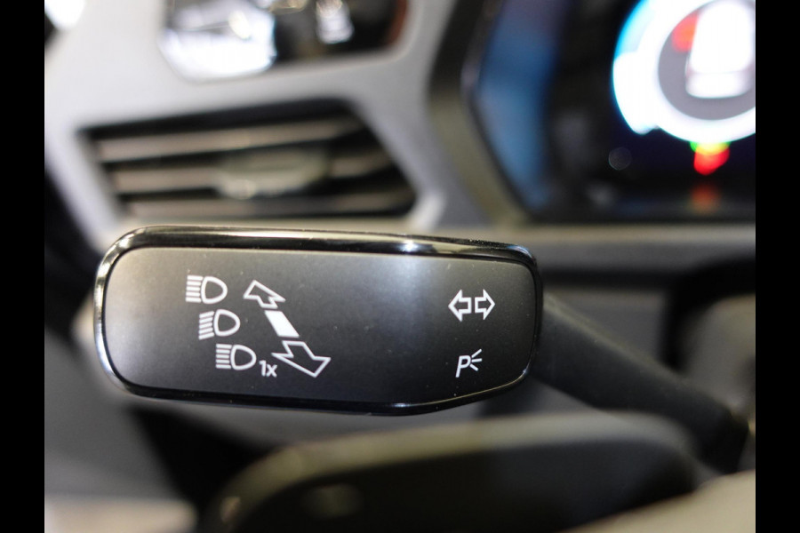 Volkswagen Caddy Cargo Maxi 2.0 TDI Style Airco Carplay Adaptive Cruise Control PDC VA Camera Trekhaak 17" LM Velgen