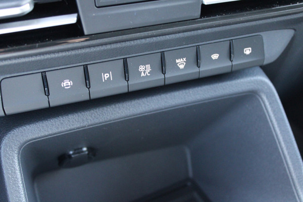 Ford Transit Connect 2.0 EcoBlue L2 Limited 122pk - Navi - Adaptive Cruise - Virtual cockpit - Blind Spot - Camera - Afneembare Trekhaak - Rijklaar
