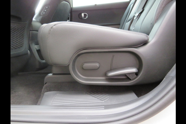 Hyundai IONIQ 5 Lounge AWD 77.4 kWh | 325PK | 1600KG trekgewicht