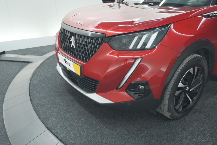 Peugeot 2008 PureTech 130 GT-Line | Trekhaak | Camera | Apple Carplay | Parkeersensoren
