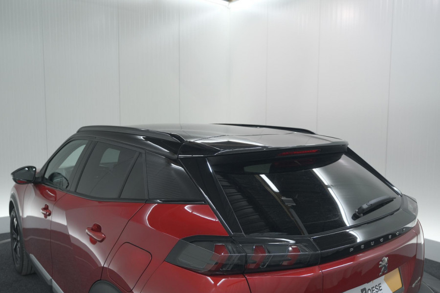 Peugeot 2008 PureTech 130 GT-Line | Trekhaak | Camera | Apple Carplay | Parkeersensoren