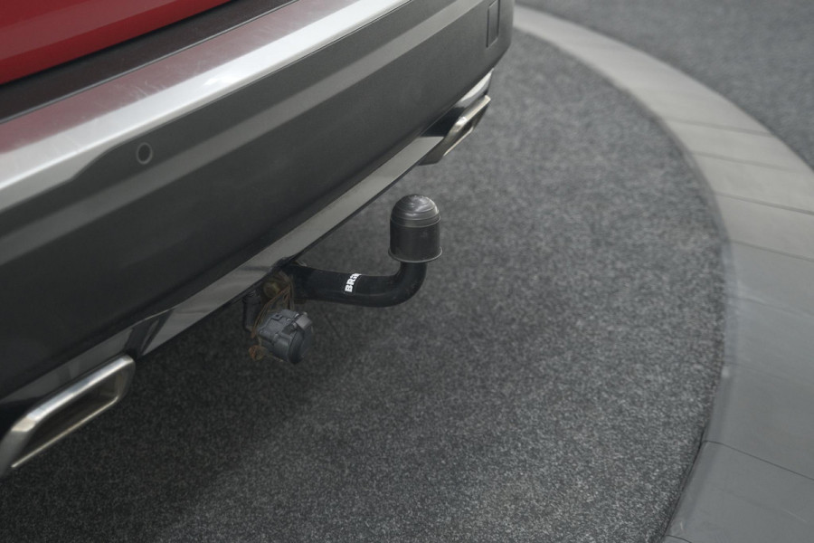 Peugeot 2008 PureTech 130 GT-Line | Trekhaak | Camera | Apple Carplay | Parkeersensoren