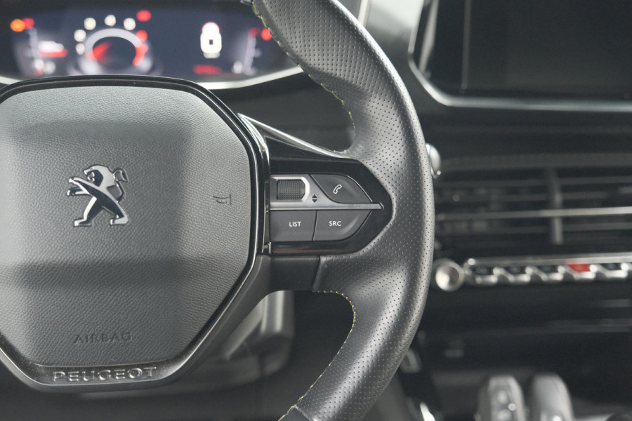 Peugeot 2008 PureTech 130 GT-Line | Trekhaak | Camera | Apple Carplay | Parkeersensoren